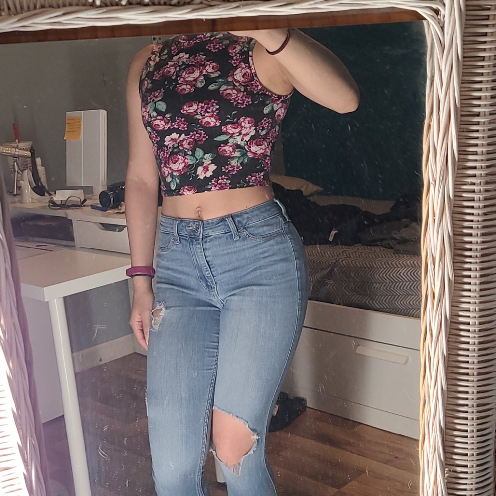 Floral crop top